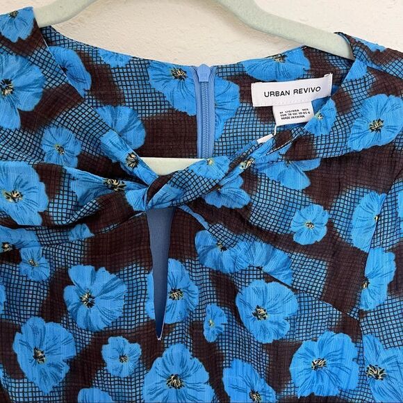 NWT ASOS Urban Revivo Puff Sleeve V-Neck Skater Dress - Picture 8 of 14